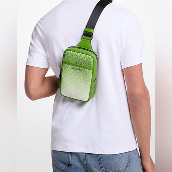 MICHAEL Michael Kors Cooper Medium Ombré Logo Sling Pack NWT - Picture 5 of 7